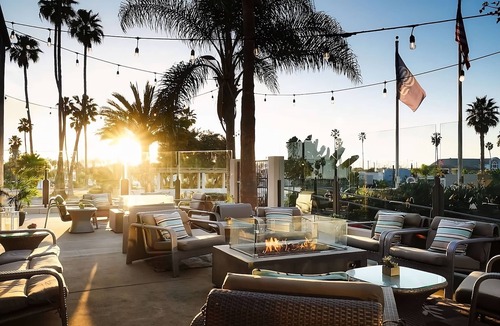 South Redondo Hotel | Enjoy Sun & Sightseeing! 3 Relaxing Units with Private Balcony! Pet-friendly