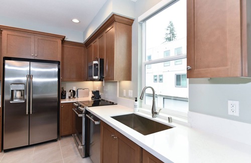 Downtown Napa Condo | Enjoy Sunsets & Wines Downtown Napa