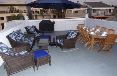 Hermosa Beach House | Enjoy the beach life! Walk to beach and pier.-Hermosa Beach