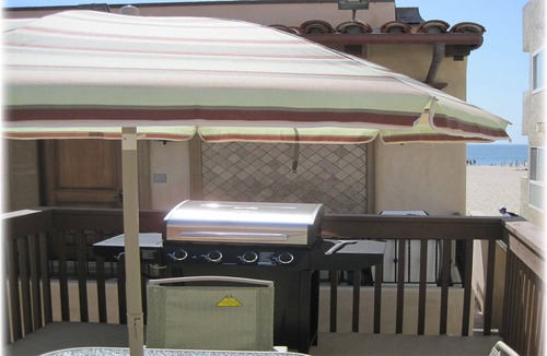 Hermosa Beach Condo | Enjoy THE STRAND, Steps to the sand, SPECIAL RATES , Inquire Now !