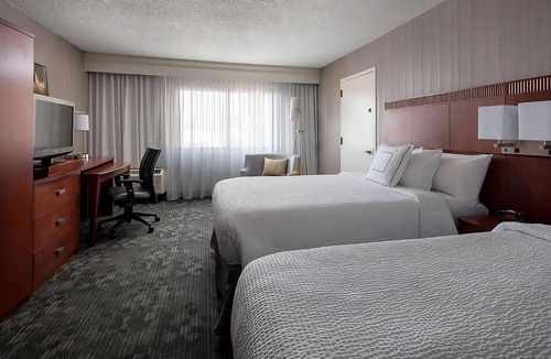 Torrance Hotel | Ensuring a Very Comfortable & Memorable Stay! Near Hermosa Beach Pier