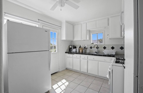 Ontario House | Entire 1-bedroom house Free RV parking