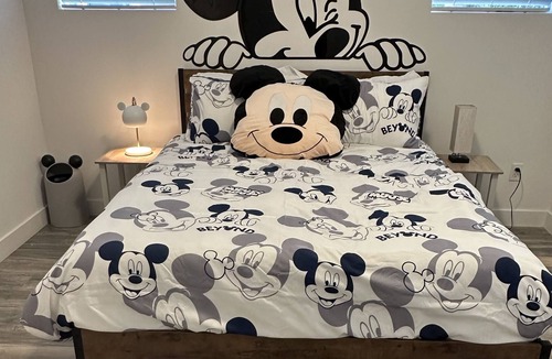El Monte House | Entire 4BR Magic Mickey Theme House 26mil to Disney & Universal studio/near DTLA