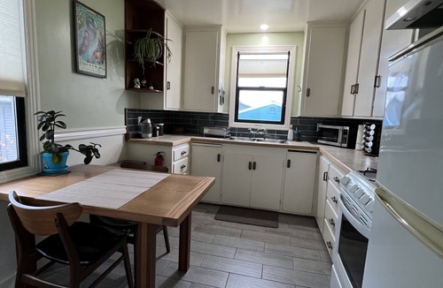 Eureka Apartment | Entire ADU Walking Distance to Old Town