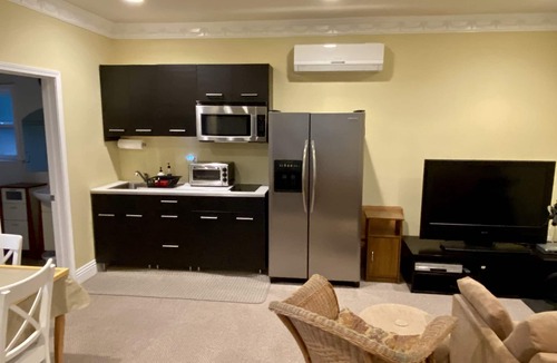 Mayflower Village House | Entire Detached Guesthouse Studio with Private Entrance
