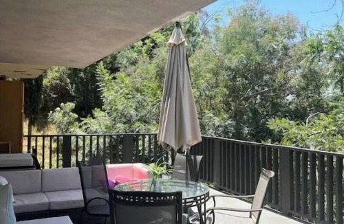 Rossmoyne House | Entire Downstairs Residential Home In Glendale, CA.