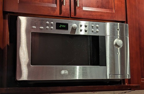 Daly City House | Entire Private 2nd Floor - 6 family members enjoying home! Free 1 car parking