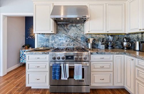 Montara House | Entire Private Coastal Retreat - Spectacular Ocean Views w/Hot Tub