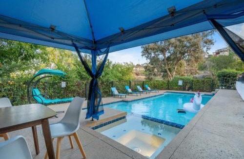 El Cajon House | Entire Private Pool, Grand View, King Bed, Spacious, Parking, Available Now