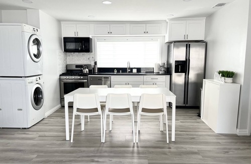 La Crescenta-Montrose House | Entire Renovated 3BR/2BTH House in the Foothills