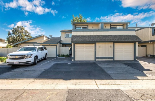 Huntington Beach House | Entire townhouse 1.5 miles from the beach!