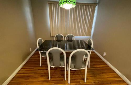 El Monte Apartment | Entire Urban House Getaway Newly Remodeled