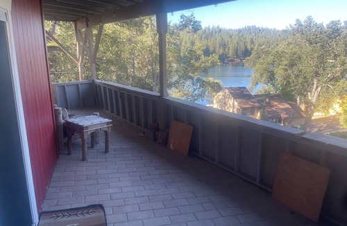 Groveland House | "Escape By The Lake" - Gated Resort With Lake Activities Near Yosemite