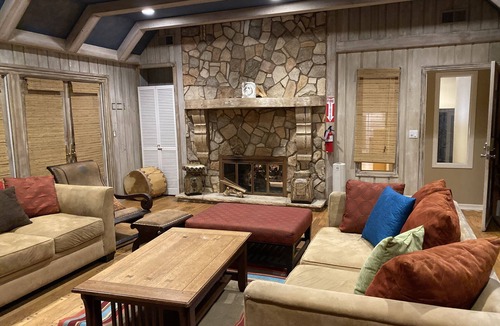 Simi Valley House | Escape LA to nearby nature Live/Work Tuscan Villa Estate with Indoor Pool/Spa