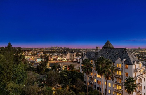 Hollywood Hills West Villa | "Escape to the Hollywood Hills: Luxurious Retreat with Stunning Panoramic Views”