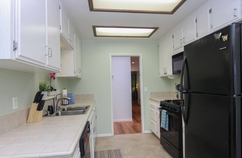 North Broadway House | Escondido's Gem! Sleeps 11! POOL INCLUDED
