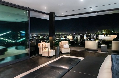 West Hollywood House | Estate with 6 bedrooms and WiFi, fitness room in awesome Los Angeles