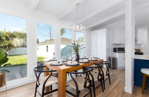 Riverside House | EV Charger L2 Cozy Home short distance to Downtown Riverside