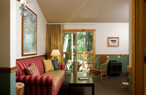 Groveland Cabin | Evergreen Lodge at Yosemite