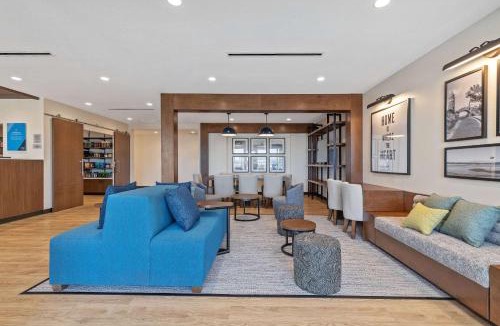 Corona Hotel | Everhome Suites Corona