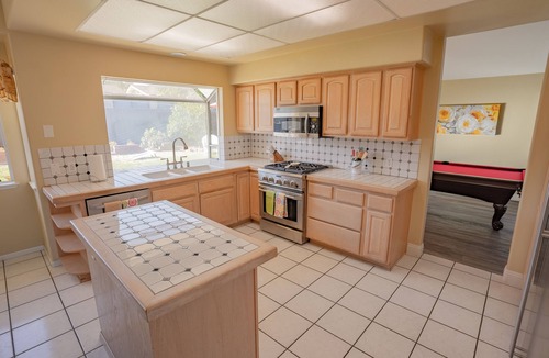 Camarillo House | Exceptional Custom Spacious Camarillo Home