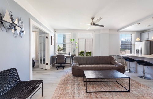 Alamitos Beach Condo | Executive-next to Convention Center + Free Parking