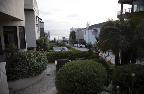 The Strand House | Experience life at sea level in Manhattan Beach in an ocean view guest house
