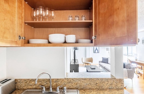 Sherman Oaks Apartment | Exquisite Sherman Oaks 1BR w/Pool, Gym, BBQ, near TJ + WF, by Blueground
