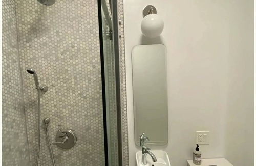 Westlake Apartment | Exquisite Studio Perfect for 2! Near DTLA!
