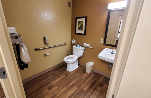 La Mirada Hotel | Extended Stay America PLUS, Los Angeles, La Mirada