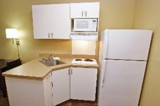 Delthorne Hotel | Extended Stay America Suites - Los Angeles - Torrance Blvd
