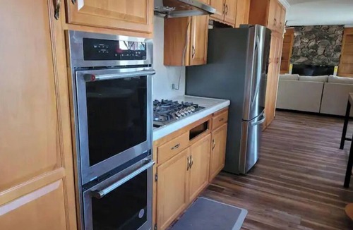 Wrigley House | Extremely Chill 3 Bedroom Home
