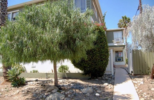 Valley Glen Apartment | Fab Furnished Condo At Best Price