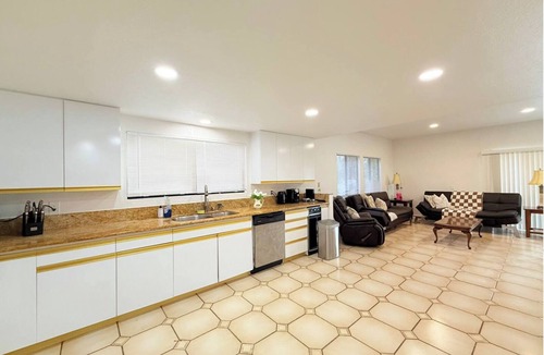 Del Mar Heights House | Fabulous 6-bedroom house in Del Mar with Ocean View!