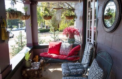 Oak Park House | Fabulous Downtown Living, 1 BR/1 BA