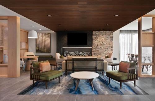 Chino Hotel | Fairfield by Marriott Inn & Suites Chino