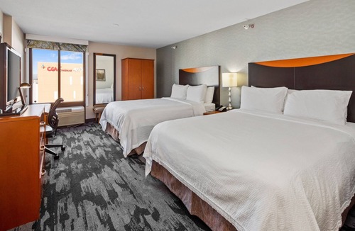 Buena Park Hotel | Fairfield Inn & Suites Anaheim North/Buena Park.