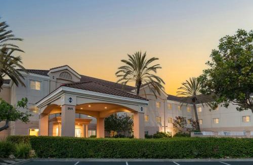 San Carlos Hotel | Fairfield Inn & Suites by Marriott San Francisco San Carlos