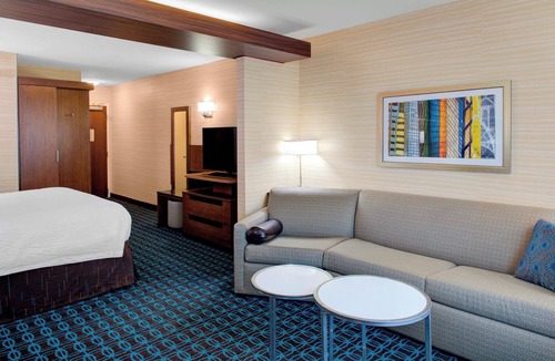 Greenacres Hotel | Fairfield Inn & Suites by Marriott Bakersfield North/Airport