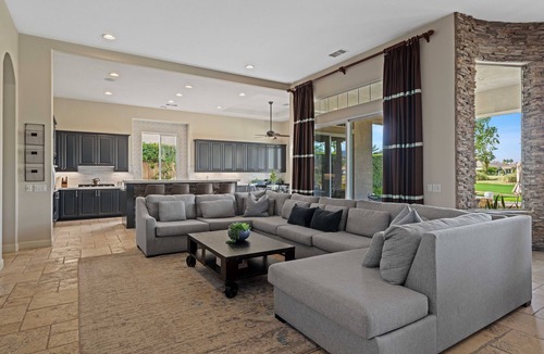 La Quinta House | FALL FLASH SALE -Luxe Pool, Misters Firepit Lounge & Billiards