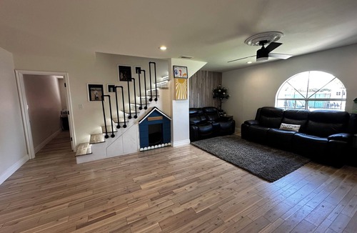 Harbor House | Fall Special! Near Airport Disneyland & Knotts