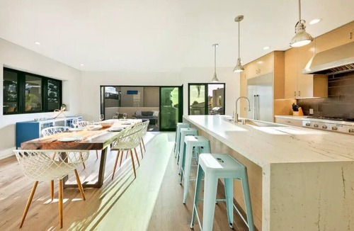 Village of La Jolla House | Fall Specials/Rooftop Deck/Ocean Views