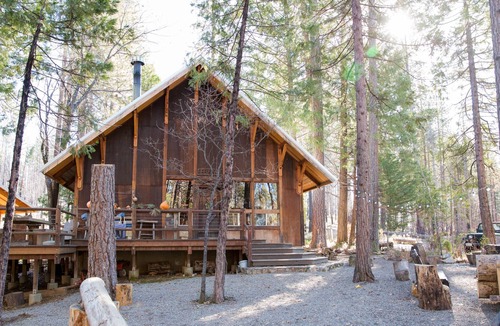 Groveland Cabin | Family Cabin Only 6 Miles to Yosemite Park West Enttrance Hw120