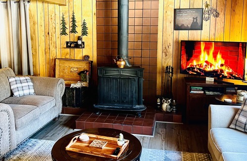 Green Valley Lake Cabin | Family Friendly Cabin, near Snow Valley Ski Resort
