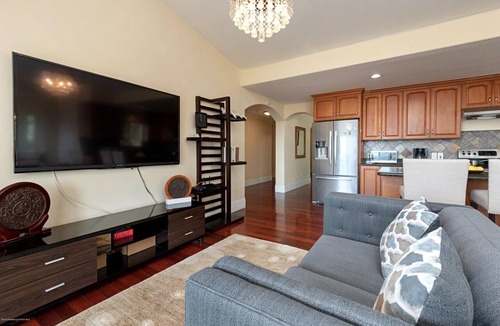 La Habra Heights Villa | family-friendly private business