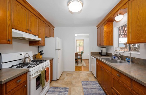 North Park House | Family Friendly 3BR Getaway! Central, Convenient, & Charming.