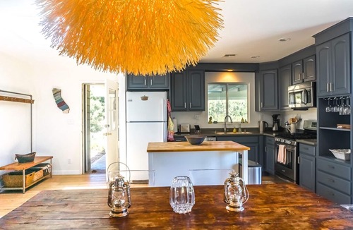 Healdsburg House | Family-Friendly Dry Creek Valley Retreat w/Amazing Views <15 Minutes To Square