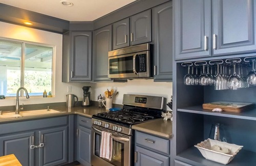 Healdsburg House | Family-Friendly Dry Creek Valley Retreat w/Amazing Views <15 Minutes To Square