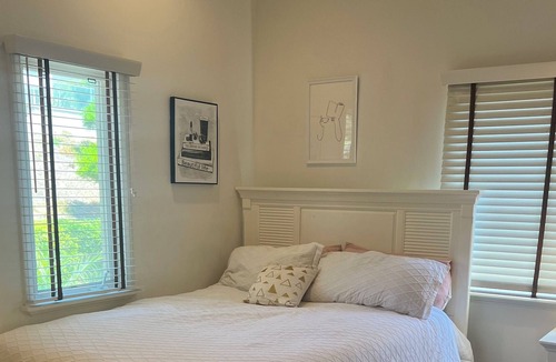 The Summit House | Family Friendly Palisades 5-Bed Large Ocean View Home Private Gated Cul-de-Sac