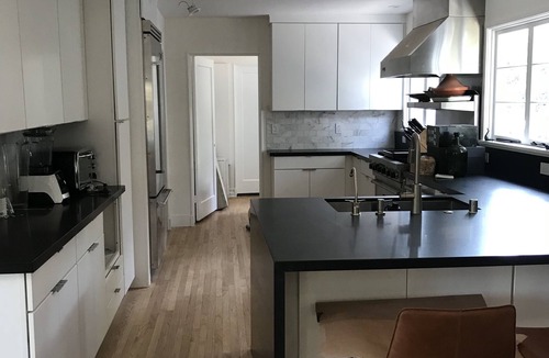 Altadena House | Family Friendly Sanctuary Near Mountains and Pasadena Attractions, Pool, Yard